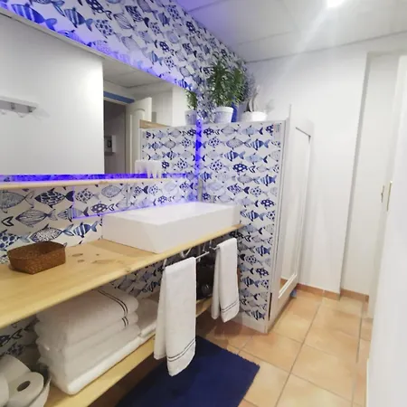 Casa Blue Fish Бенальмадена